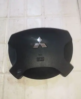 Mitsubishi Space Star Steering wheel airbag
