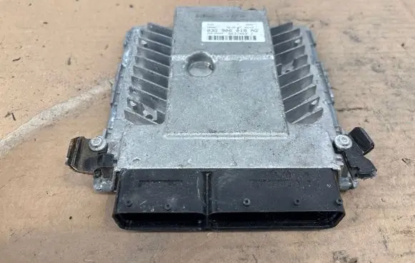 Audi A4 S4 B6 8E 8H Engine control unit/module 03G906018AQ 06374693 00200000
