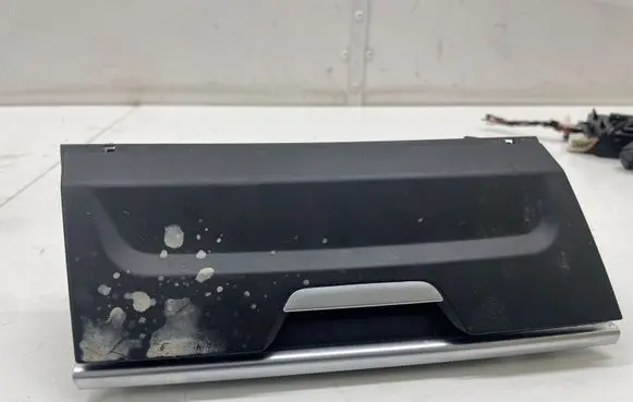 BMW 2 F45 Glove box central console 9274293
