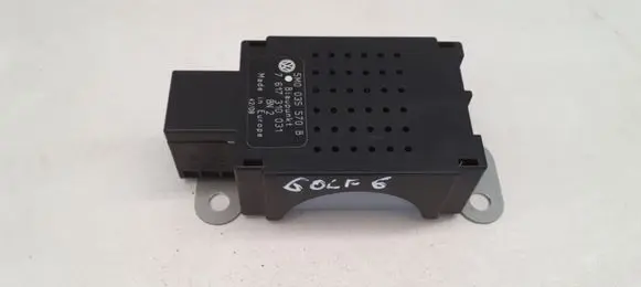 Volkswagen Golf VI Aerial antenna amplifier 5M0035570B