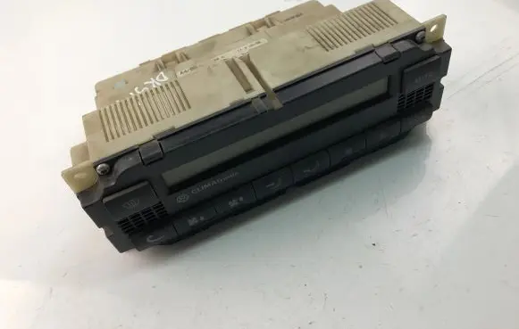 Volkswagen PASSAT B5 Interior fan control switch 3B1907044A