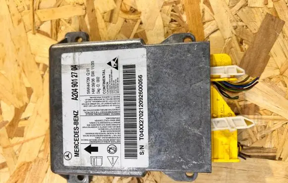 Mercedes-Benz C W204 Airbag control unit/module 5WK44739 A2049012704