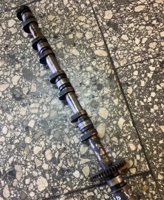 Peugeot 3008 I Camshaft V75338888009