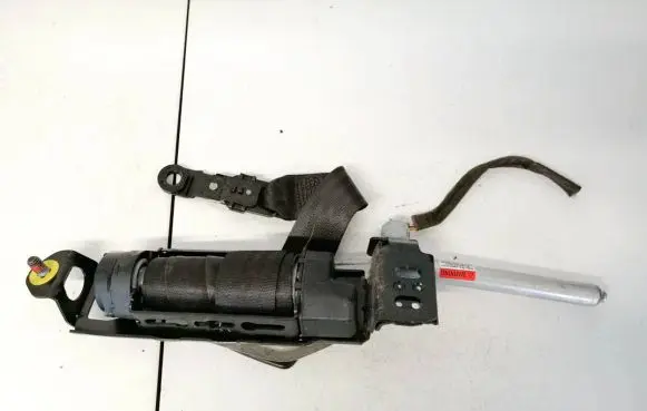 Volvo V50 Front seatbelt 6008892