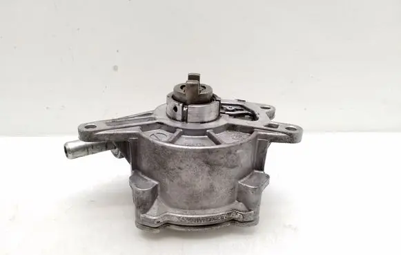 Mercedes-Benz CLS C218 X218 Vacuum pump A6422300165