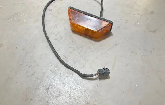 Mercedes-Benz Sprinter W906 Front fender indicator light