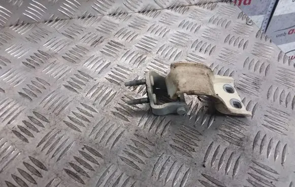 Volkswagen PASSAT B6 Tailgate/trunk/boot hinge 3C9827301D