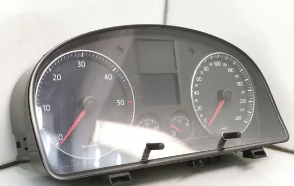 Volkswagen Touran I Speedometer (instrument cluster) 1T0920863E V0001000 A2C53023102OZ