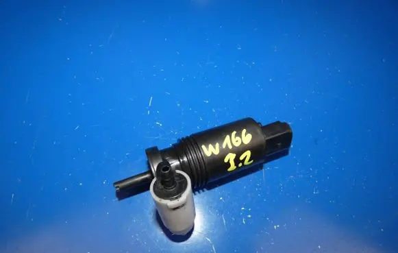 Mercedes-Benz ML AMG W166 Windscreen/windshield washer pump