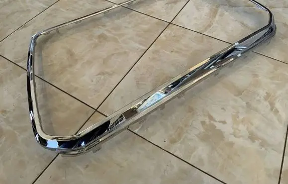 Audi Q5 SQ5 8R Front bumper upper radiator grill 8R0853651 8R0853651R 8R0853651AB