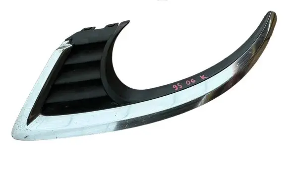 Under headlight/headlamp trim