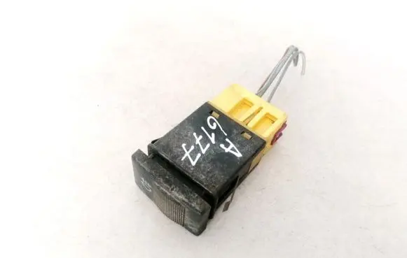 Fog light switch