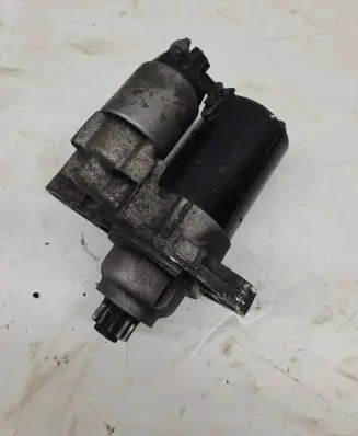 Volkswagen Jetta V Starter motor
