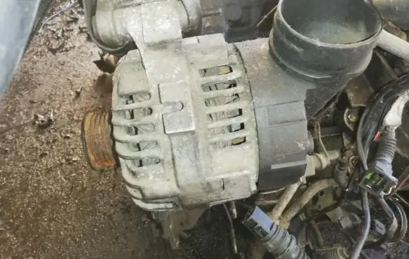 BMW 5 E39 Generator/alternator