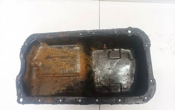 Volkswagen Caddy Oil sump 