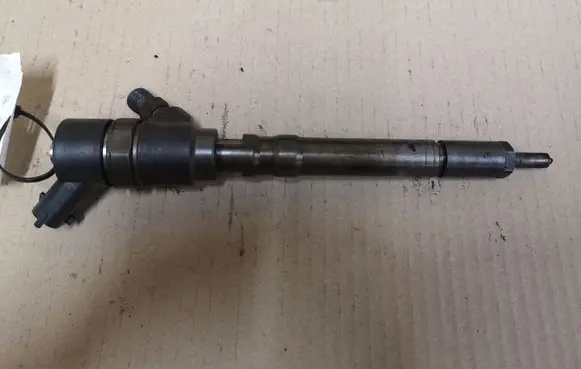 Fuel injector