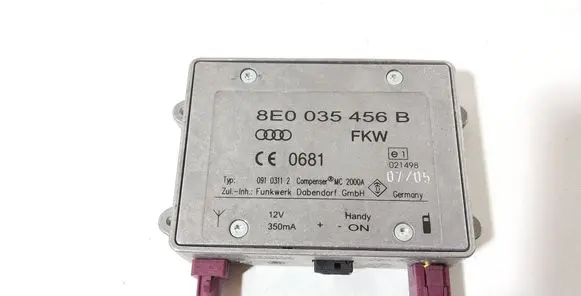 Audi A4 S4 B7 8E 8H Antenna control unit 8E0035456B 09103112