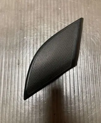 Opel Antara Rear door speaker cover trim 96628379 C105DTRM