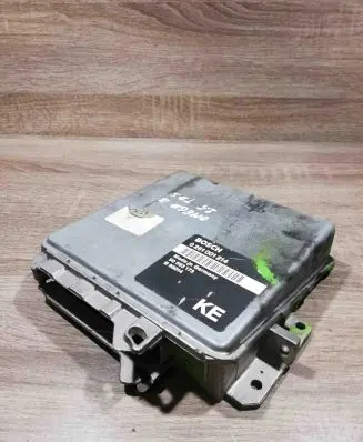 Opel Omega B1 Engine control unit/module ECU 9063173 0281001214