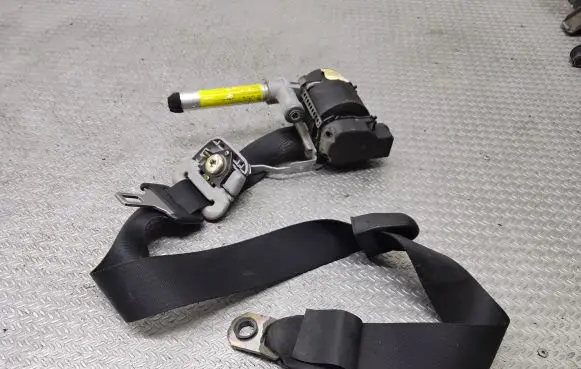Mitsubishi Space Star Front seatbelt MR651802