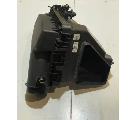 Ford Mustang VI Air filter box JR3C9600