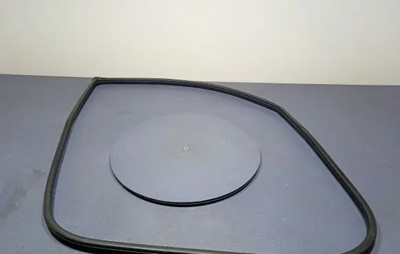 Honda Civic Front door rubber seal 