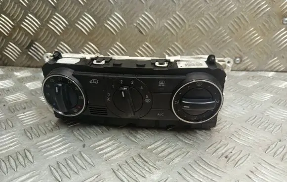 Mercedes-Benz B W245 Climate control unit A1698301585 69780008