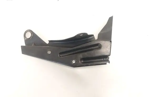 Audi A4 S4 B7 8E 8H Intercooler pipe mounting bracket 8E0145813E