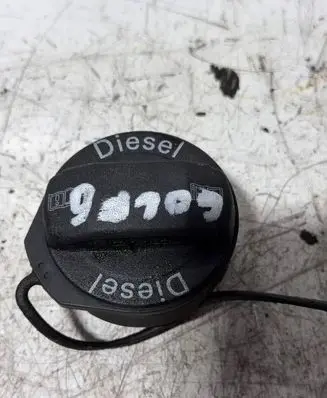 Volkswagen Golf VI Fuel tank filler cap