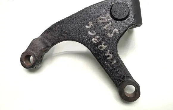 Toyota Avensis T250 Engine mounting bracket 172930G010