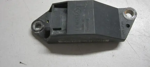 Mercedes-Benz E W211 Airbag deployment crash/impact sensor A0018209326