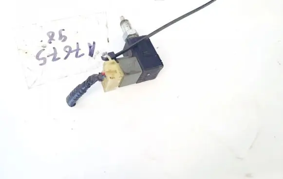 Hyundai i30 Brake pedal sensor switch 