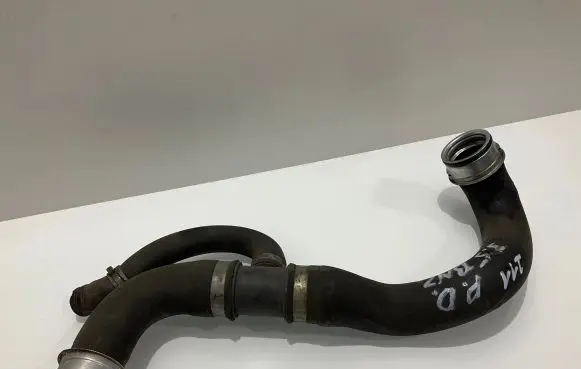 Mercedes-Benz E W211 Engine coolant pipe/hose A2115014682