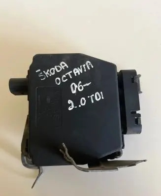 Skoda Octavia Mk2 (1Z) Turbo solenoid valve 3C0906625 400434F