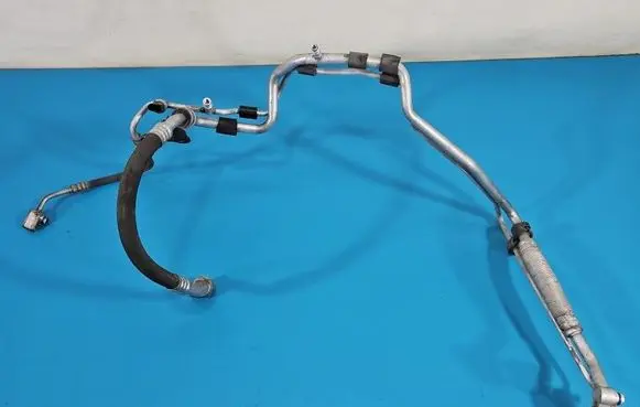 Volkswagen PASSAT B7 Air conditioning (A/C) pipe/hose 3C0820741AJ IMPRK1579886