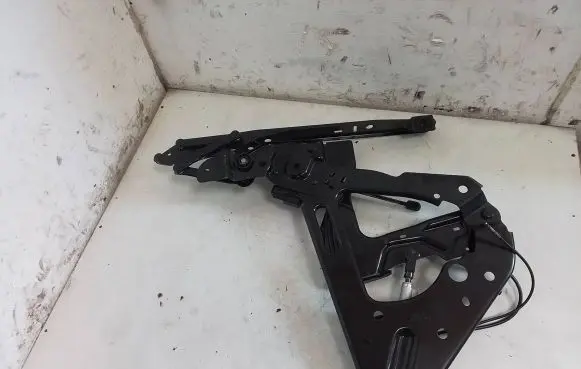 Renault Megane II Convertible roof hinge 8200361107