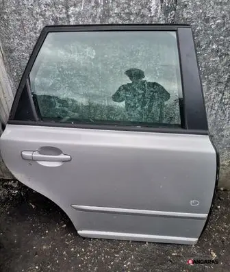 Volvo V50 Rear door 