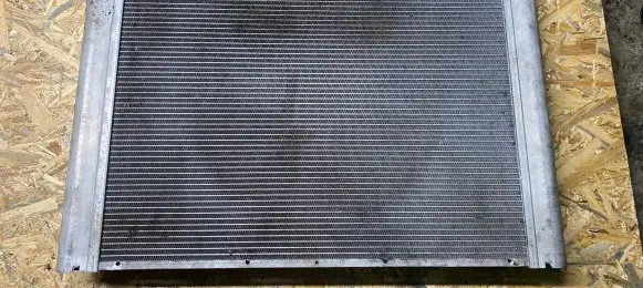 BMW 7 E65 E66 Coolant radiator 6076101