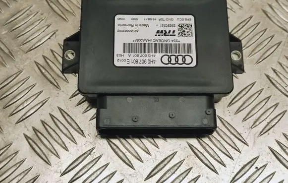Audi A6 C7 Hand brake control module 4H0907801E