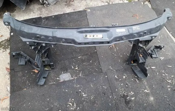 Mercedes-Benz Sprinter W906 Radiator support slam panel