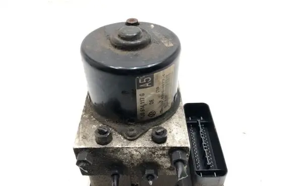 Volkswagen Golf IV ABS Pump 1C0907379L