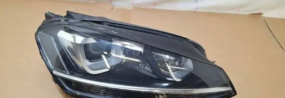Volkswagen Golf VII Headlight/headlamp 5G1941032