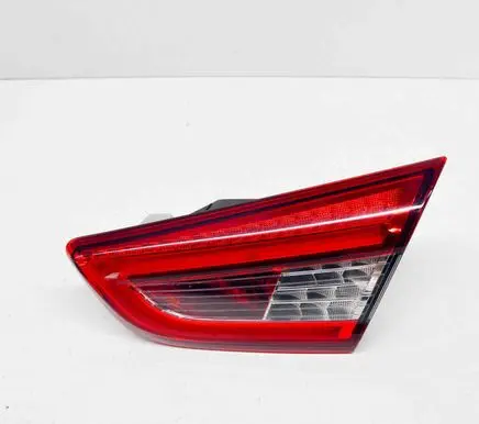 Maserati Ghibli Tailgate rear/tail lights 06700046630 03552000