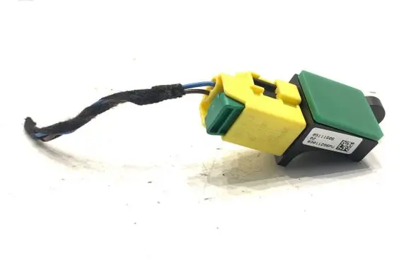 Skoda Superb B6 (3T) Airbag deployment crash/impact sensor 8K0973323S