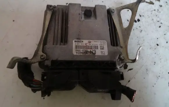 Toyota Auris E180 Engine control unit/module 896610ZN31
