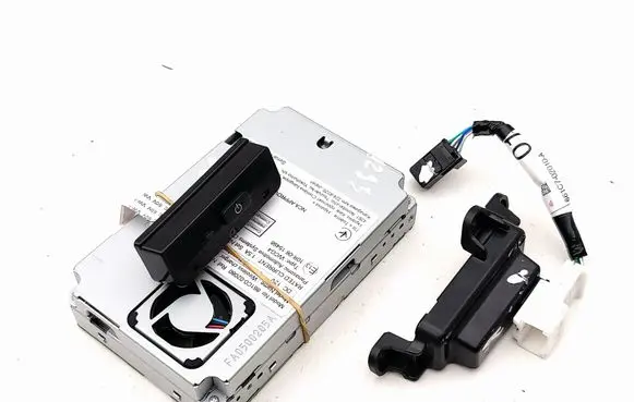 Toyota Corolla E210 E21 Wireless charging module 861C002080 10R0615498 SR01M7E4115