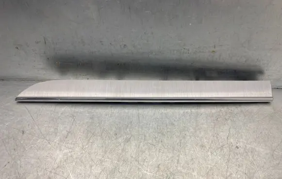 Volvo XC90 Dashboard glove box trim 31479758