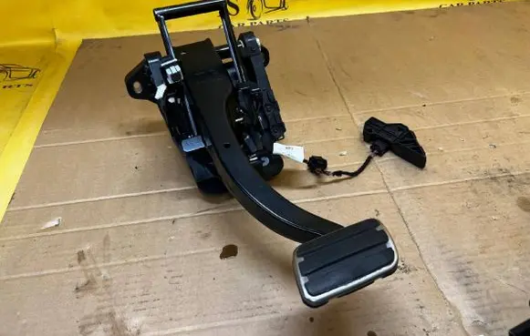 Porsche Panamera (970) Brake pedal 97042314120 97062371000 97042354120