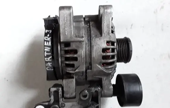Peugeot Partner Generator/alternator 9678048880