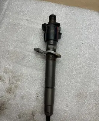 Volvo V40 Fuel injector 31303238 0445116046 B445141124